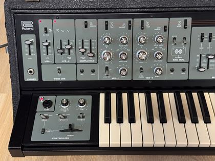 Roland-SH5